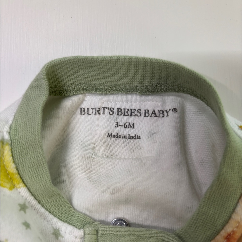 Burt’s Bees Baby 3–6M Organic Cotton Zip Sleepers Bundle | Holiday & Space - Picture 8 of 9